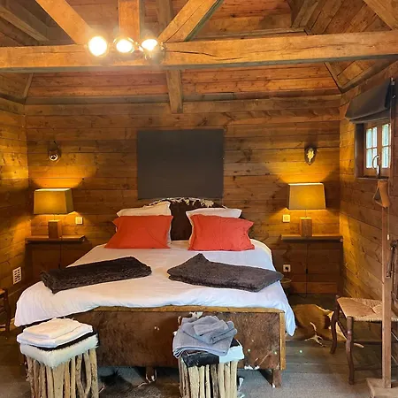 De L'r-mitage Luxury tent